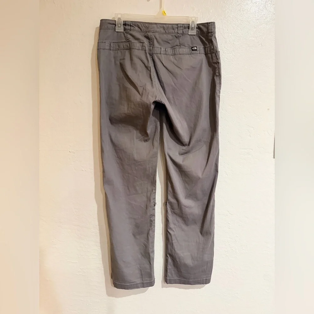 The North Face Gray Roll Up Hem Hiking Pants Size men’s Size M